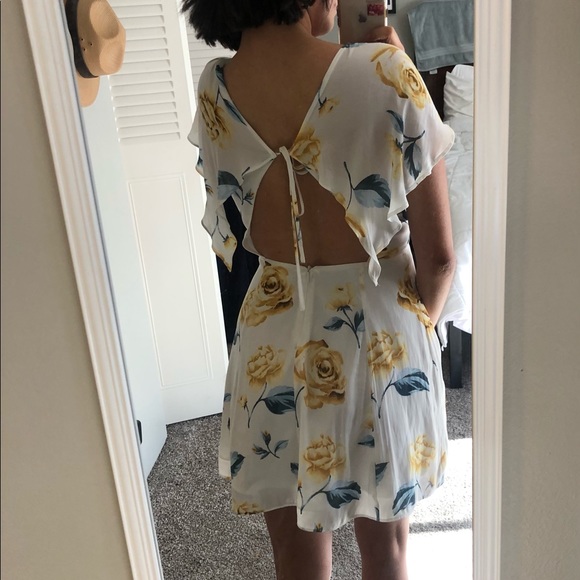 Forever 21 White Flower Dress - Picture 3 of 6